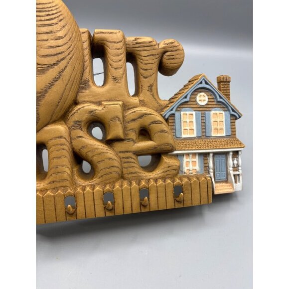 Vtg Burwood Our Home Quartz Wall Clock Faux Wood Key Hooks House Design - Picture 3 of 8